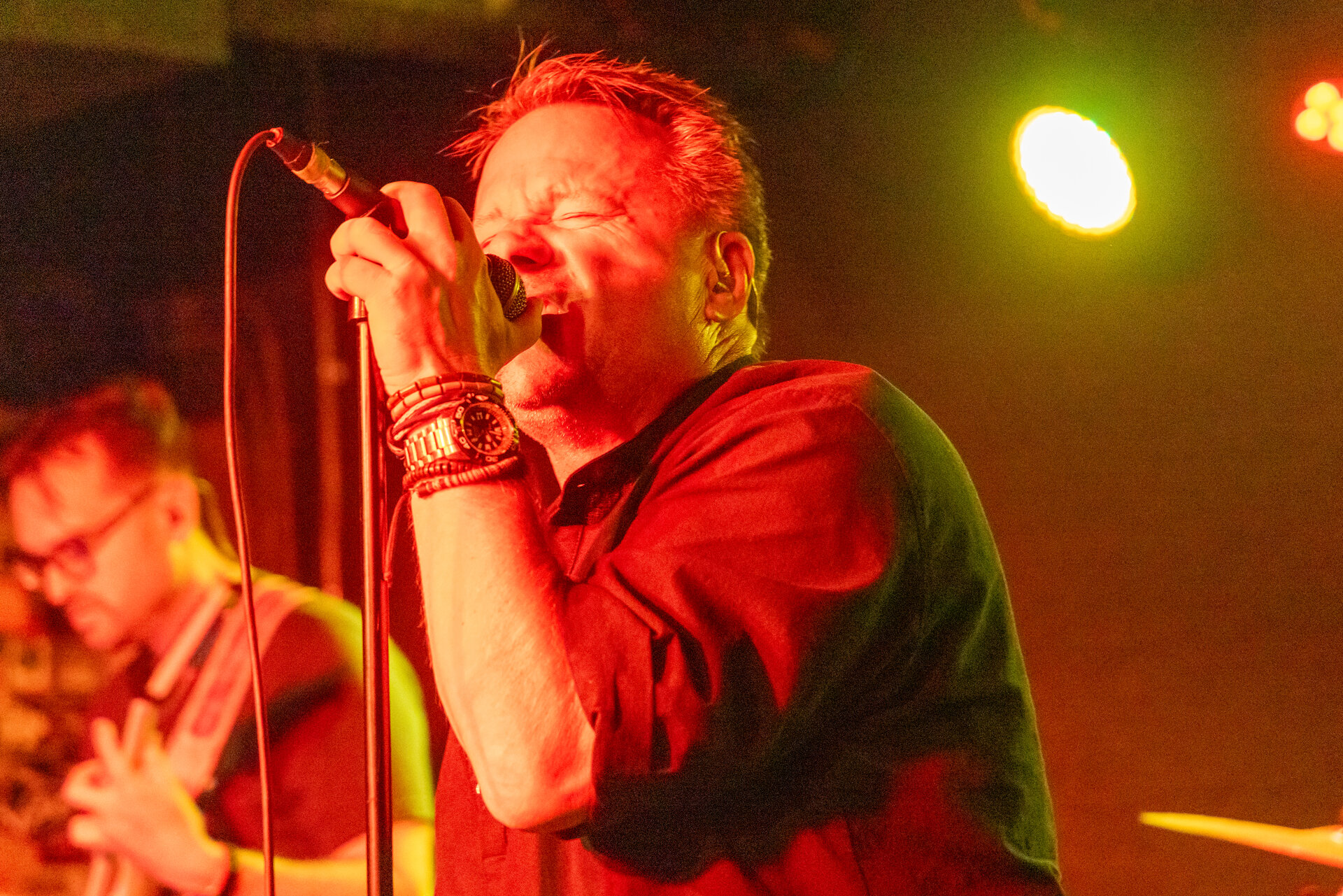 Grunge rock filling the venue