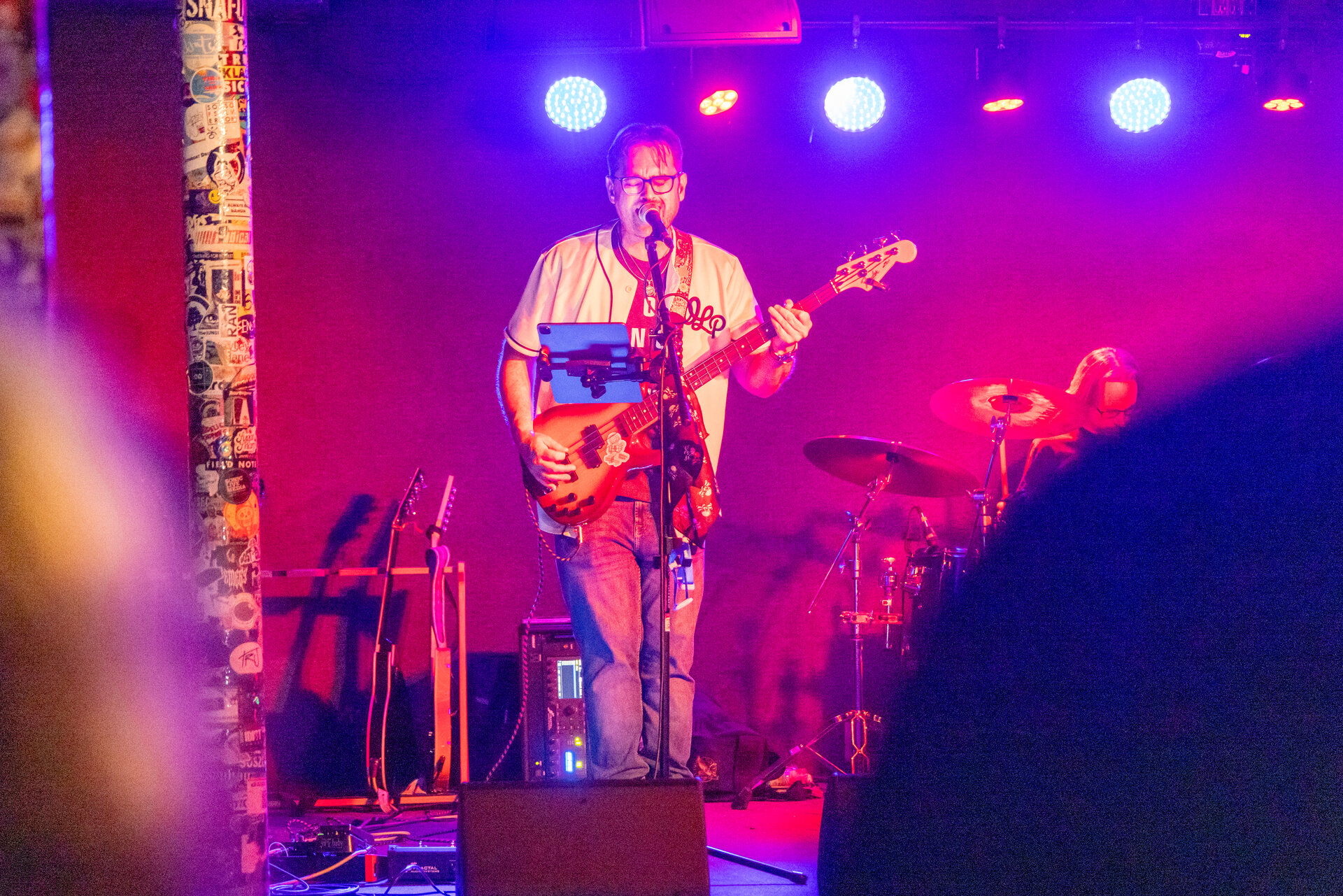 Grunge rock filling the venue